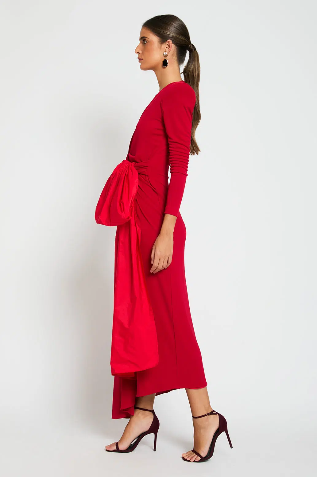 VESTIDO MIDI CON FRUNCIDO DELANTERO Y LAZO DE TAFETÁN 4 VESTIDO MIDI CON FRUNCIDO DELANTERO Y LAZO DE TAFETÁN - Imagen 3