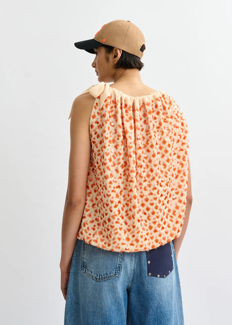 TOP ASIMÉTRICO DE LENTEJUELAS FLORAL CON LAZO EN EL CUELLO 7 TOP ASIMÉTRICO DE LENTEJUELAS FLORAL CON LAZO EN EL CUELLO - Imagen 6