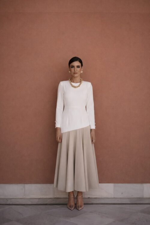 VESTIDO ACAMPANADO BICOLOR CON MANGA LARGA