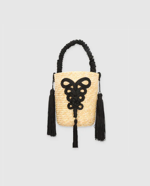 BOLSO CESTO EN PAJA DE TRIGO CON ALAMARES Y POMPONES EN FORMA DE LIBÉLULA 4 BOLSO CESTO EN PAJA DE TRIGO CON ALAMARES Y POMPONES EN FORMA DE LIBÉLULA - Imagen 3