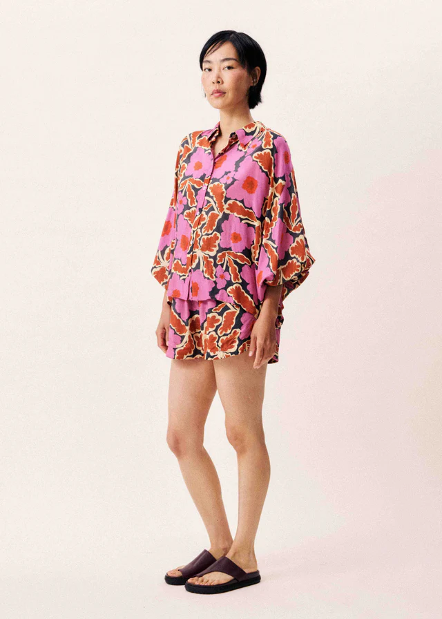 CAMISA ESTAMPADO FLORAL CON MANGA MURCIÉLAGO 8 CAMISA ESTAMPADO FLORAL CON MANGA MURCIÉLAGO - Imagen 7