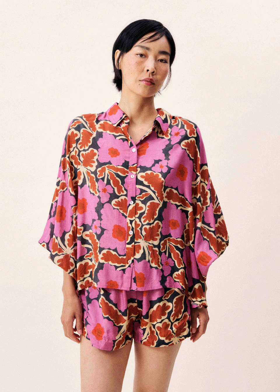 CAMISA ESTAMPADO FLORAL CON MANGA MURCIÉLAGO 2 CAMISA ESTAMPADO FLORAL CON MANGA MURCIÉLAGO