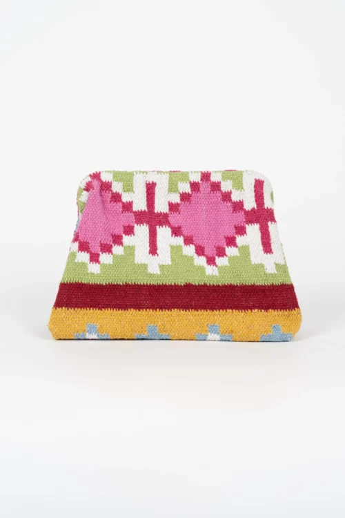 CLUTCH ESTAMPADO FLECHAS GEOMÉTRICAS MULTI