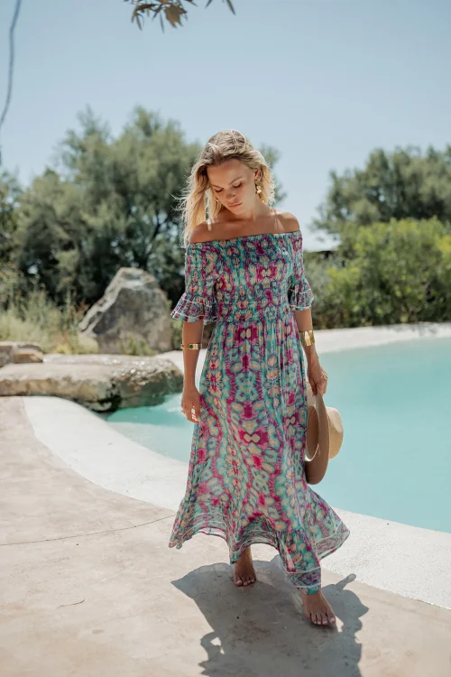 Home 11 VESTIDO MIDI TURQUESA Y MALVA CON ESCOTE OFF SHOULDERS EN NIDO DE ABEJA