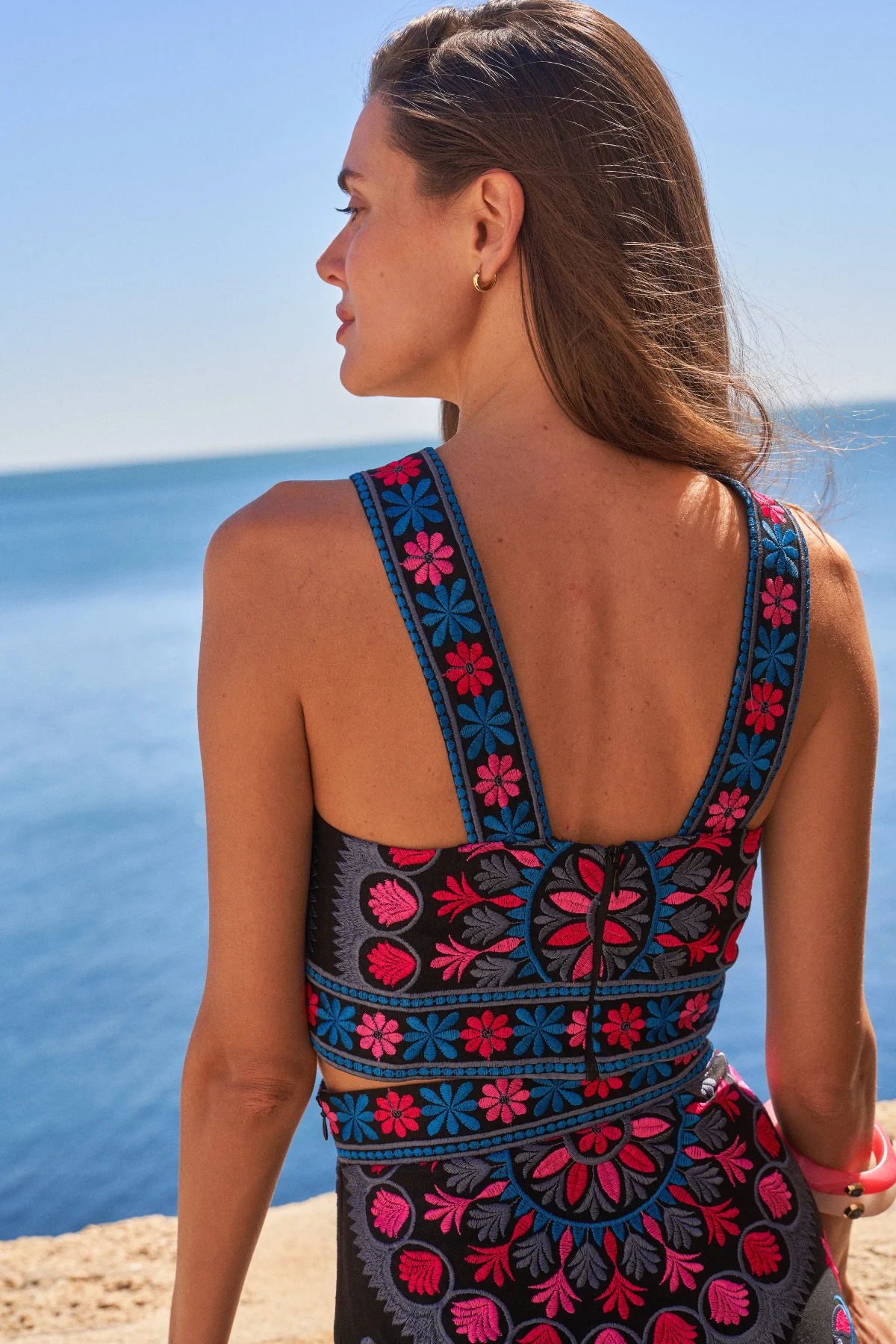 TOP BORDADO FLORAL FUCSIA 6 TOP BORDADO FLORAL FUCSIA - Imagen 5