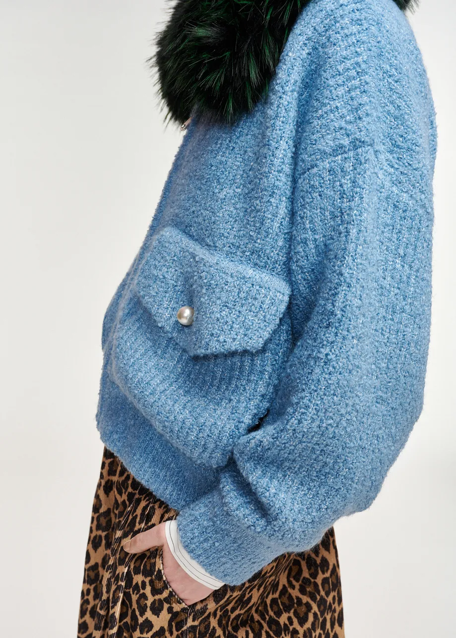 CAZADORA BOMBER DE BOUCLÉ CON CUELLO DESMONTABLE SINTÉTICO 4 CAZADORA BOMBER DE BOUCLÉ CON CUELLO DESMONTABLE SINTÉTICO - Imagen 3